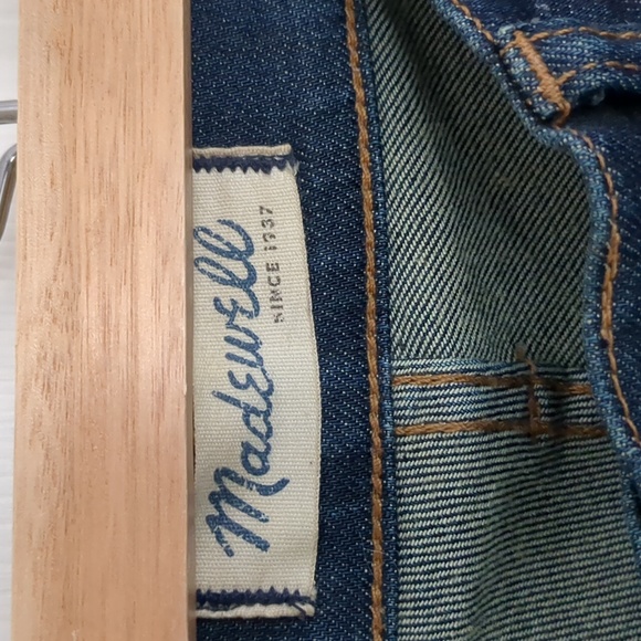 MADEWELL 10" High Riser Skinny Jeans, Size 25, Dark Wash - Picture 3 of 6